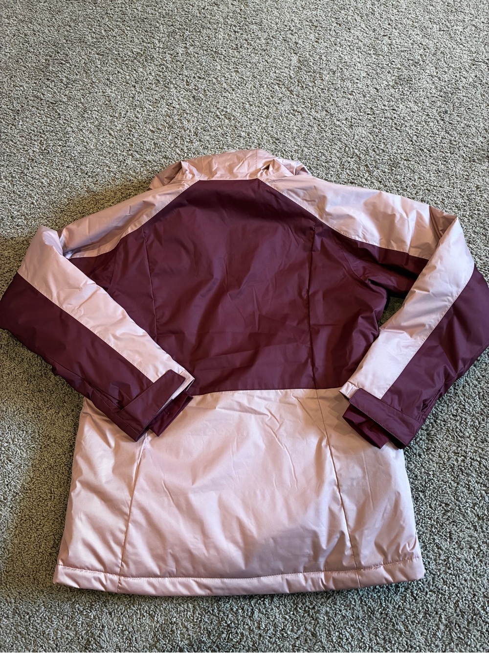 Columbia Women’s Hooded Two-Tone Pink & Burgundy Coat - Picture 2 of 7